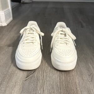 Nike Women’s size 9 Court Vision Alta ‘Sail Diffused Blue’ 2023